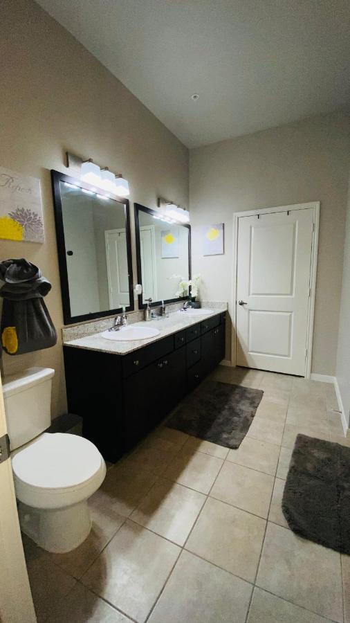 Walk To Nrg-City View Balcony- Free Parking-2Bdrm Near Nrg-Med Center-Galleria-Downtown Houston Exterior foto